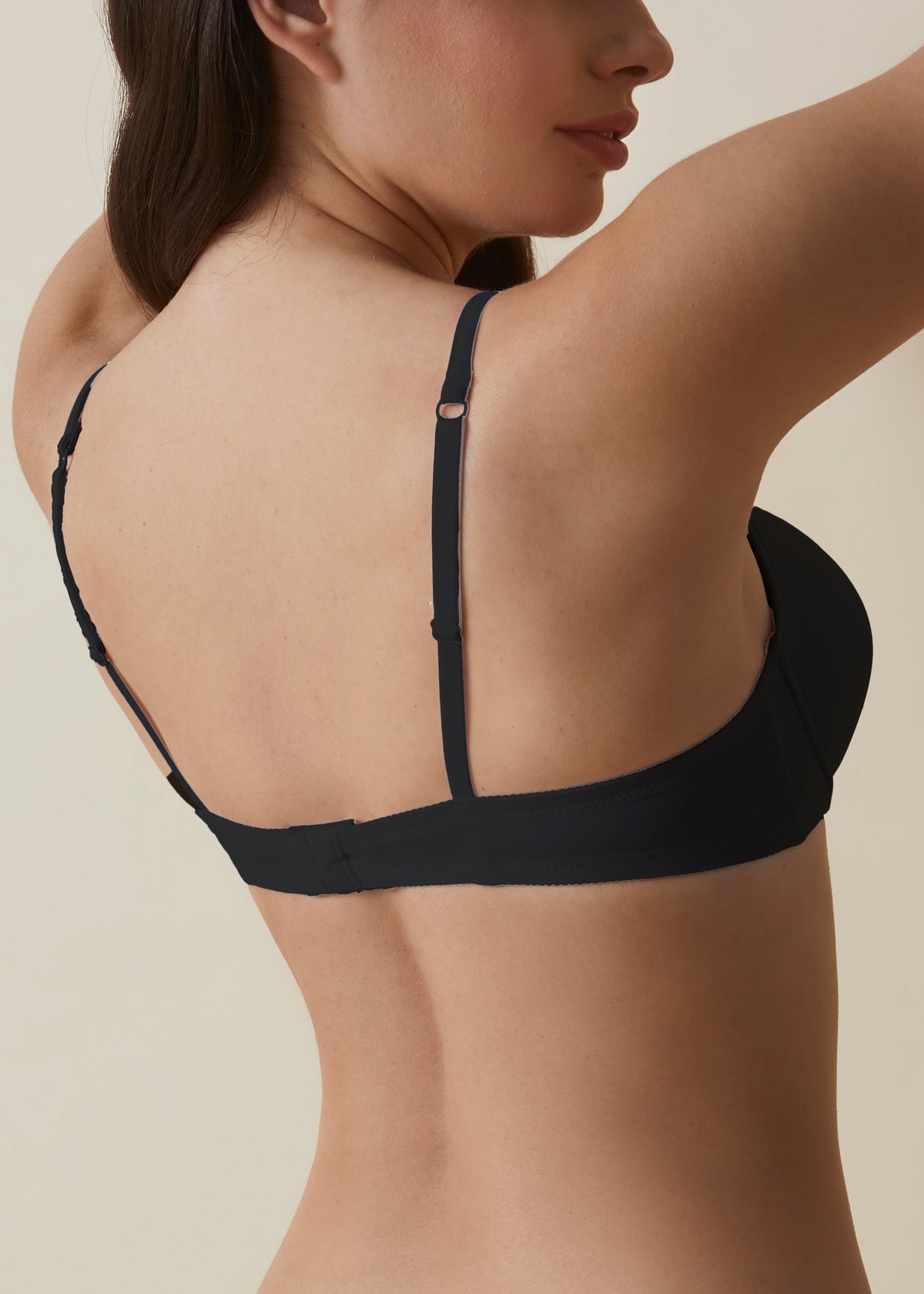 Sujetador escotado en V, con aros y copa de relleno doble push up - mod. Raquel