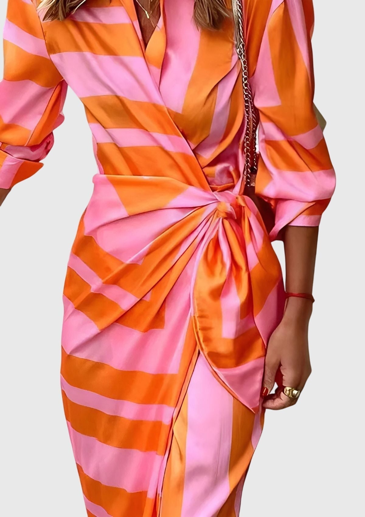 Everly | Vestido Elegante con Diseño Envolvente y Estampado