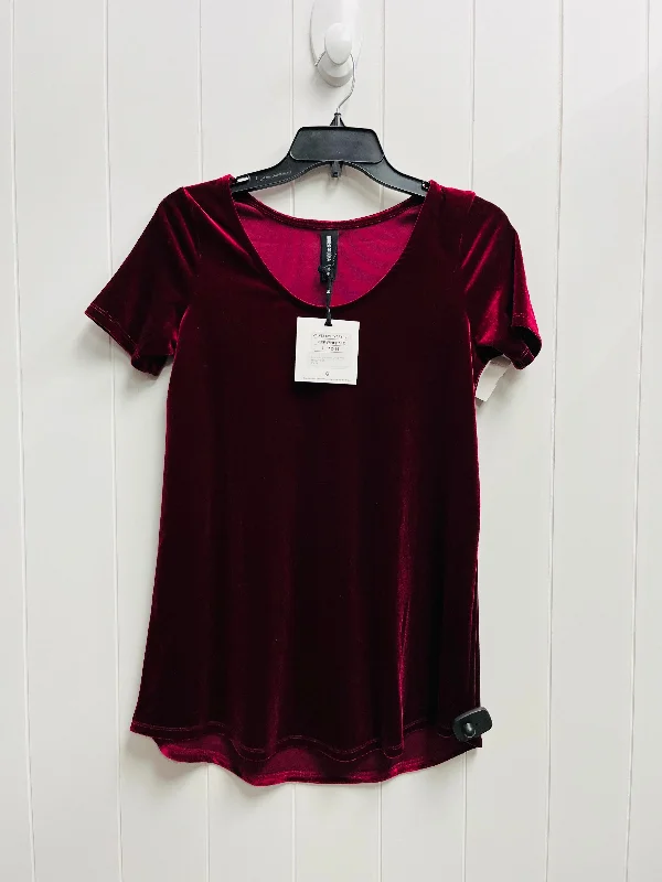 Top Short Sleeve By Agnes & Dora In Red, Size: S