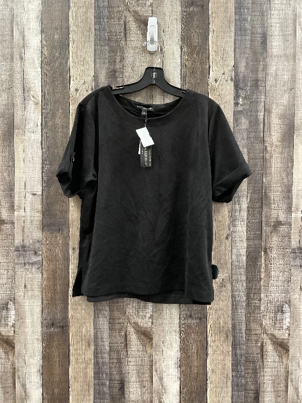 Top Short Sleeve By Banana Republic In Black, Size: L